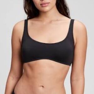 Scoopneck bikini top